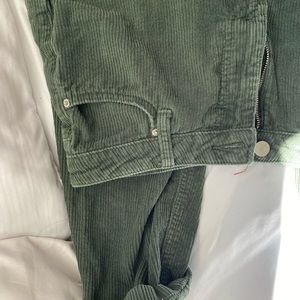 URBAN OUTFITTERS CORDUROY PANTS💚